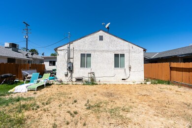 1333 Frank Ave, Dos Palos, CA 93620 - photo 4