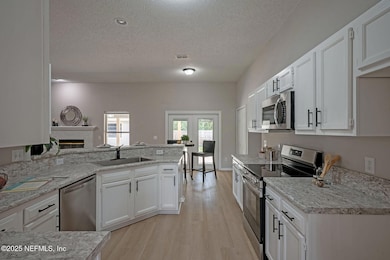 6864 Plum Lake Dr E, Jacksonville, FL 32222 - photo 3