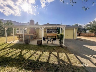 Lots of Yard space, Fully Fenced