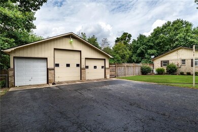 603 NW J St, Bentonville, AR 72712 - photo 3