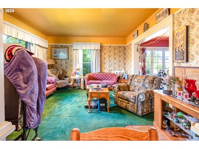 1100 N Park Ave, Eugene, OR 97404 - photo 4