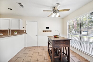 8406 Emerald Valley Ct, Houston, TX 77095 - photo 5