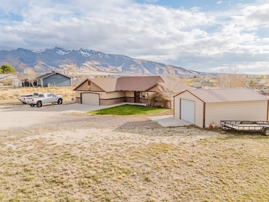 632 Palace Pkwy, Spring Creek, NV 89815 - photo 2