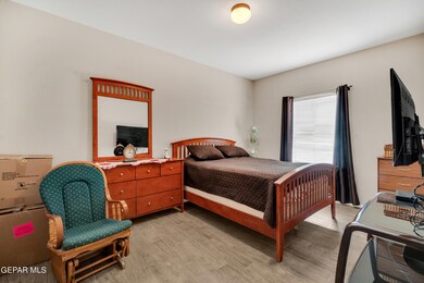 637 Valle de Bravo Place, El Paso, TX 79928 - photo 5