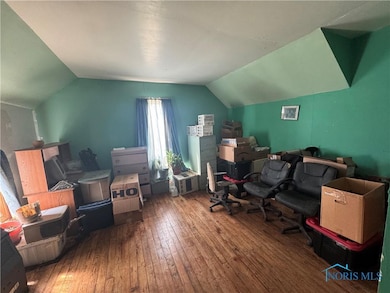 713 N Cory St, Findlay, OH 45840 - photo 4