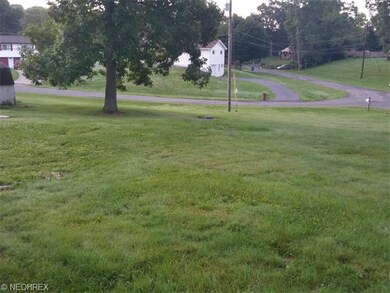 47017 McDonald St, East Liverpool, OH 43920 - photo 4