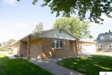 834 N 3rd St, Hampton, NE 68843 - photo 3