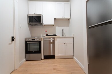 18 Fitzhenry Square unit 7, Revere, MA 02151 - photo 2
