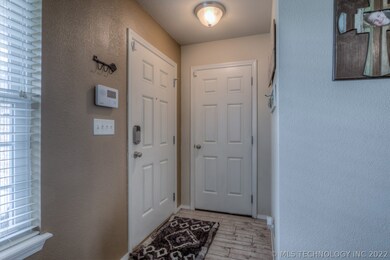 25452 E 92nd St S, Broken Arrow, OK 74014 - photo 6