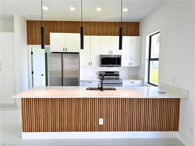 643 Knapp St, Lehigh Acres, FL 33974 - photo 5