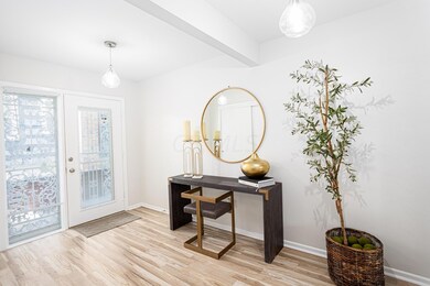 1283 Frebis Ave 028