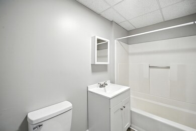 1370 Worcester St unit 3L, Springfield, MA 01151 - photo 4