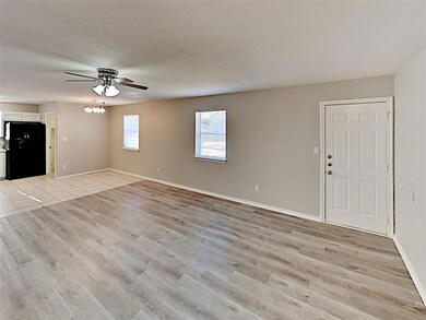 316 Kathy Ln, Granbury, TX 76049 - photo 4