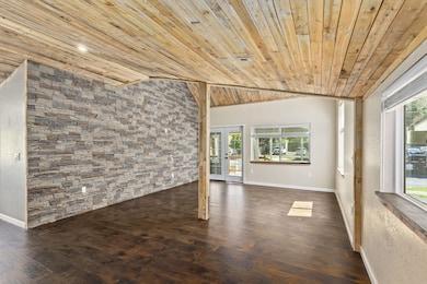 6-web-or-mls-1212-sw-5th-st
