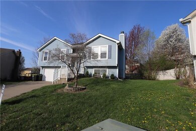 605 Willow Ct, Lansing, KS 66043 - photo 2