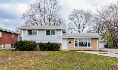 18921 Loretto Ln, Country Club Hills, IL 60478 - photo 2