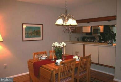 3948 Angelton Ct, Burtonsville, MD 20866 - photo 7