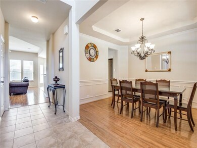 Dining & entry