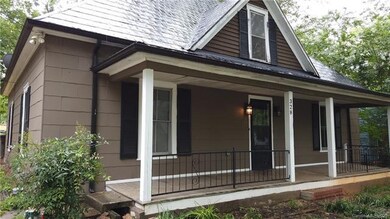 328 S Race St, Statesville, NC 28677 - photo 3