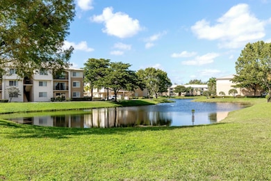 1100 Crestwood Ct S unit 1110, Royal Palm Beach, FL 33411 - photo 3