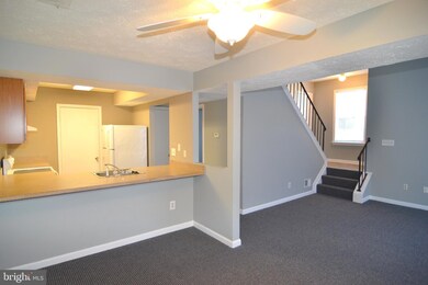 46349 Columbus Dr unit 301, Lexington Park, MD 20653 - photo 5