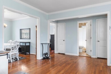 Seamless Living & Dining