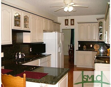 108 Holborn Ln, Savannah, GA 31410 - photo 5