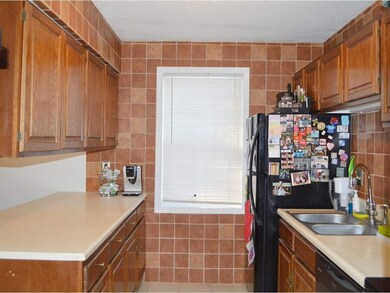 79 Twin Oaks Terrace unit 79, South Burlington, VT 05403 - photo 3