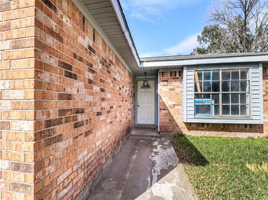 1330 Twinbrooke Dr, Houston, TX 77088 - photo 4