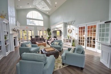 2801 Chancellorsville Dr unit 324, Tallahassee, FL 32312 - photo 5