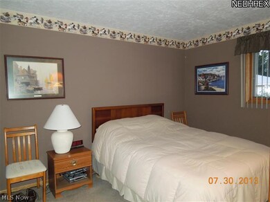 30835 Harrison Rd, Wickliffe, OH 44092 - photo 6