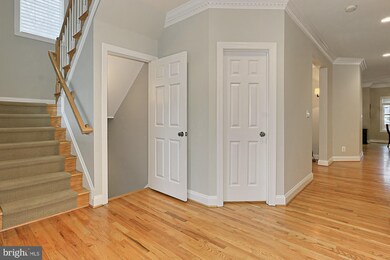 309 Pine St, Falls Church, VA 22046 - photo 3