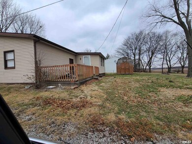 2100 Grape St, Harrisburg, IL 62946 - photo 3