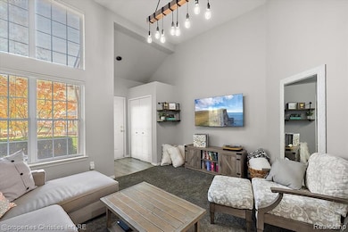 1510 Maryland Club Dr, Royal Oak, MI 48067 - photo 2