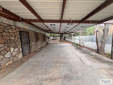 1306 N 12 Mile N, Roma, TX 78584 - photo 4