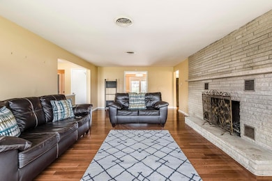 477 E Johnstown Rd, Columbus, OH 43230 - photo 5