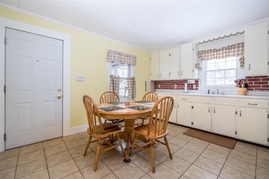 97 Chestnut Hill Rd, Rochester, NH 03867 - photo 4