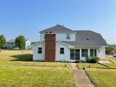 3515 Sue Ln NW, Cedar Rapids, IA 52405 - photo 4