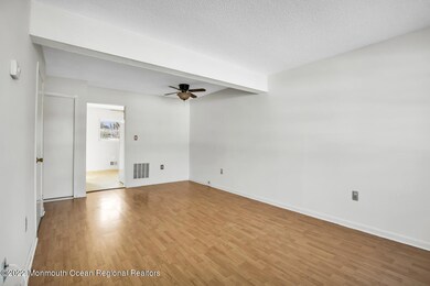 894 Cindy Ct Brick Township NJ-large-017