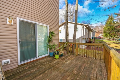 7107 Robinwood Dr, Tobyhanna, PA 18466 - photo 4