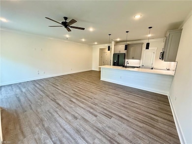 Family room to kitchen