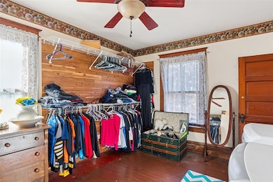 1137 West St, Grinnell, IA 50112 - photo 6