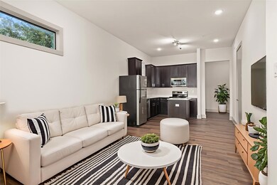 4509 Mount Vernon St unit 9, Houston, TX 77006 - photo 6