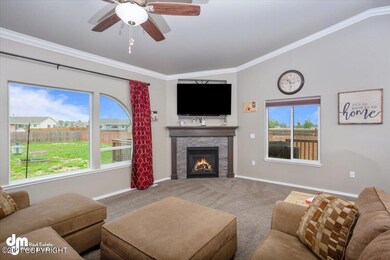 10-Living Room_DMD_2536