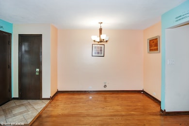 1638 Gardner Rd, Westchester, IL 60154 - photo 4