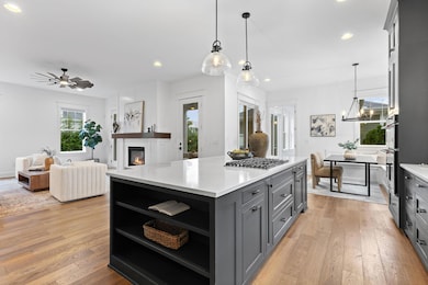 5672 Evans Farm Dr, Lewis Center, OH 43035 - photo 3