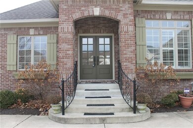 Beautiful entrance to front door