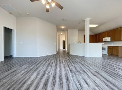 1004 Southfork Dr, Little Elm, TX 75068 - photo 6