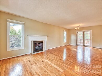 103 Meadow Lake Rd, Asheville, NC 28803 - photo 3
