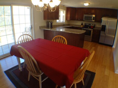 9 Woodside Dr, Londonderry, NH 03053 - photo 2